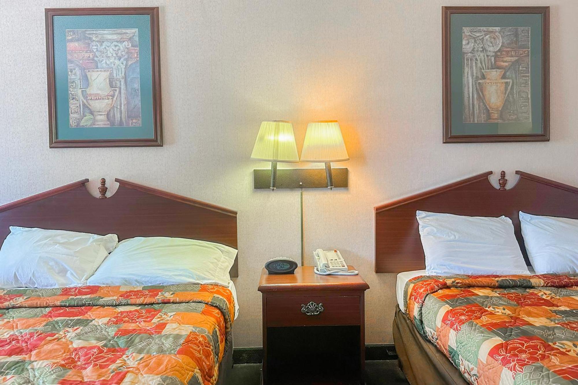 Oyo Hotel East Macon I-75 Экстерьер фото