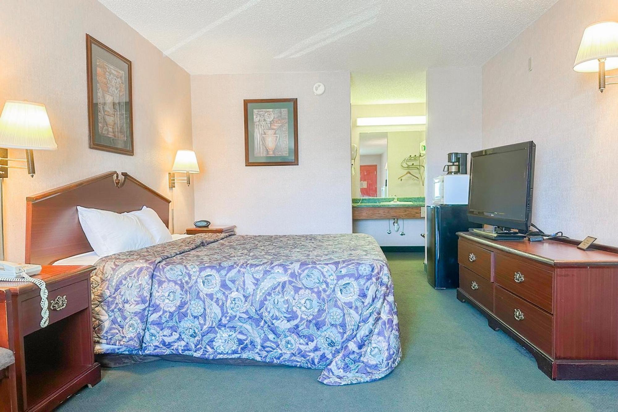 Oyo Hotel East Macon I-75 Экстерьер фото