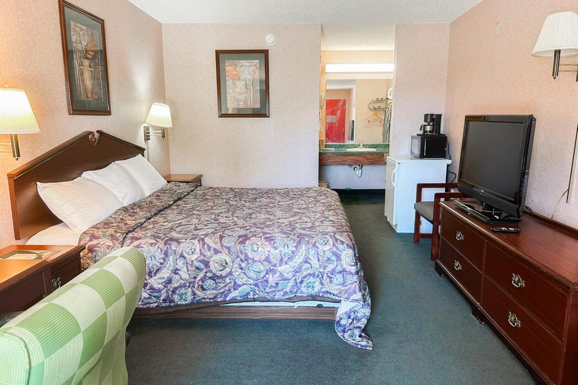 Oyo Hotel East Macon I-75 Экстерьер фото