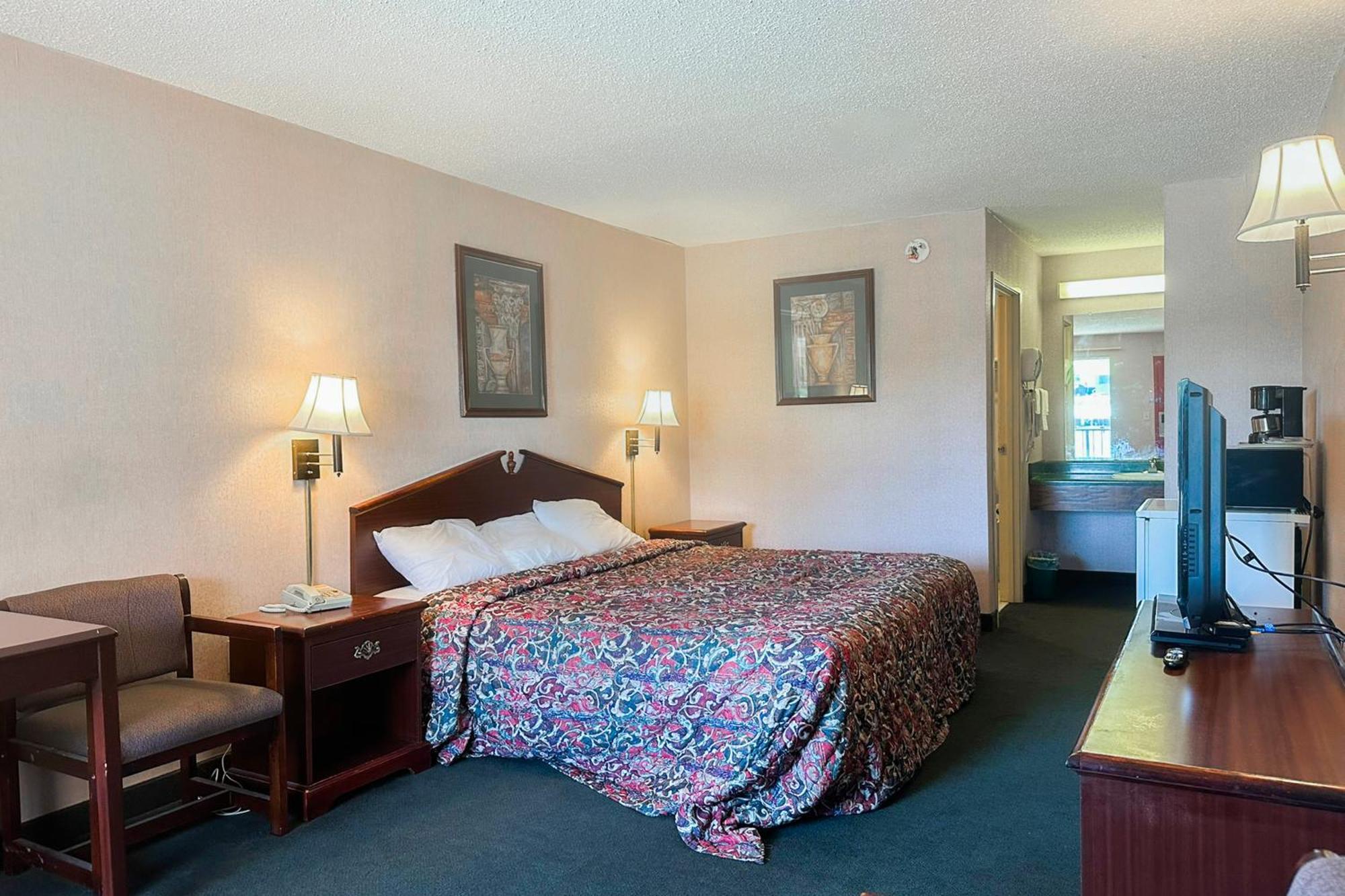 Oyo Hotel East Macon I-75 Экстерьер фото